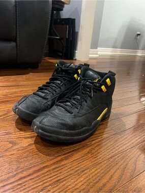 Jordan 12 Black Taxi